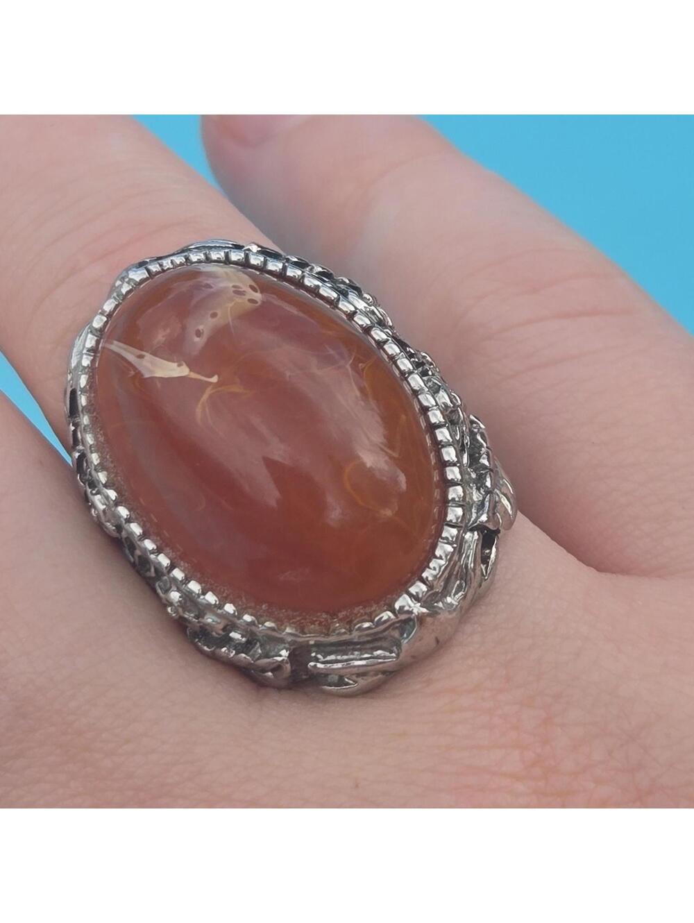 Ornate Cabochon Gemstone Silver Tone Floral Embossed Statement Ring Size 7